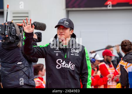 Zhou Guanyu (CHN) - Stake F1 Team Kick Sauber - Sauber C44 - Ferrariduring Formula 1 AWS Grand Prix du Canada 2024, Montreal, Quebec, Canada, dal 6 al 9 giugno - Round 9 of 24 of 2024 F1 World Championship Foto Stock