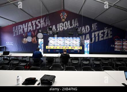 Neuruppin, Germania. 10 giugno 2024. Il centro stampa croato è raffigurato al campo base di UEFA EURO 2024 a Neuruppin, Germania, il 10 giugno 2024. Foto: Marko Lukunic/PIXSELL credito: Pixsell/Alamy Live News Foto Stock