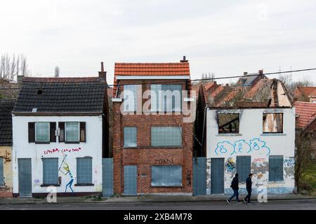 Segnala la città fantasma di Doel a causa della prevista espansione del porto di Rotterdam, quasi il villaggio di Doel dovette essere evacuato e demolito. Doel, Belgio. Doel Doel Provincie Anversa Belgie Copyright: XGuidoxKoppesxPhotox Foto Stock