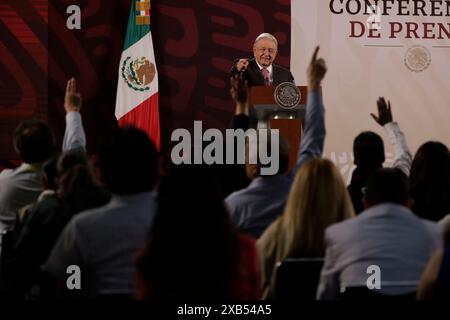 Città del Messico, Messico. 10 giugno 2024. Il presidente del Messico, Andres Manuel Lopez Obrador, durante una conferenza informativa presso il Palazzo Nazionale, esortò i partiti politici ad auto-criticare dopo i risultati delle elezioni generali in Messico. (Credit Image: © Luis Barron/eyepix via ZUMA Press Wire) SOLO PER USO EDITORIALE! Non per USO commerciale! Crediti: ZUMA Press, Inc./Alamy Live News Foto Stock