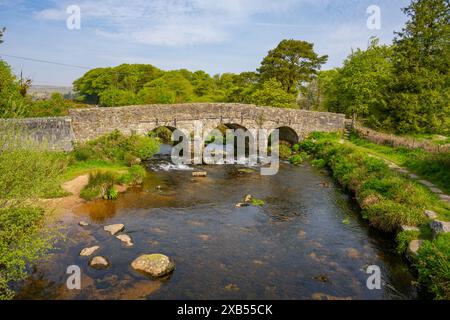 Il nuovo ponte costruito nel 1780Õs a Postbridge su Dartmoor Devon Foto Stock