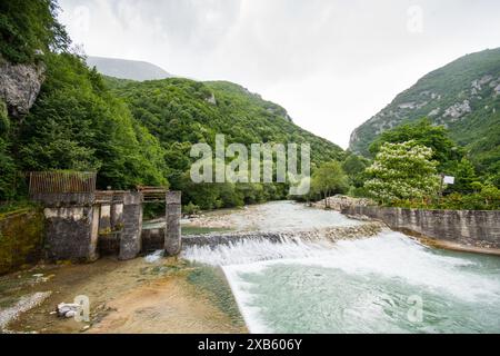 La splendida natura del canyon di Rugova nella campagna del Kosovo Foto Stock