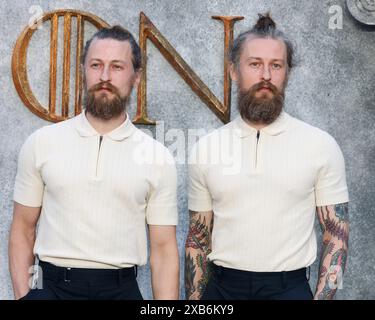 Londra, Regno Unito. 10 giugno 2024. Luke Tittensor e Elliott Tittensor partecipano alla premiere britannica House of the Dragon della seconda stagione all'Odeon Luxe di Leicester Square, Londra. (Foto di Cat Morley/SOPA Images/Sipa USA) credito: SIPA USA/Alamy Live News Foto Stock