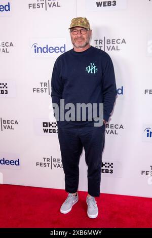 NEW YORK, NEW YORK - 9 GIUGNO: Liev Schreiber partecipa alla prima di "The Crane's Call" durante il Tribeca Festival 2024 allo SVA Theater il 9 giugno 2024 a New York. Crediti: Ron Adar/Alamy Live News Foto Stock