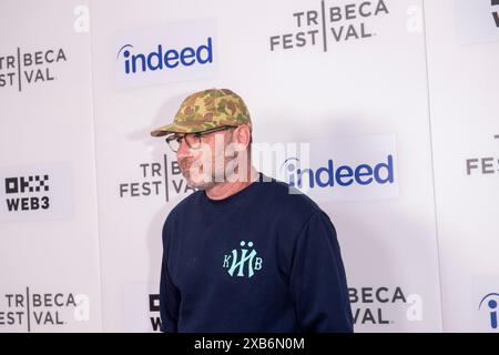 NEW YORK, NEW YORK - 9 GIUGNO: Liev Schreiber partecipa alla prima di "The Crane's Call" durante il Tribeca Festival 2024 allo SVA Theater il 9 giugno 2024 a New York. Crediti: Ron Adar/Alamy Live News Foto Stock