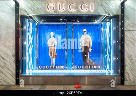 Hong Kong, Cina. 3 maggio 2024. Marchio di moda di lusso italiano Gucci logo e negozio a Hong Kong. Credito: SOPA Images Limited/Alamy Live News Foto Stock