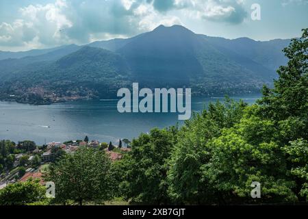 Vista del lago di Como in primavera Foto Stock