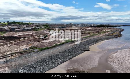 Una vista aerea della costa di Ardrossan, in Scozia, in una giornata di sole Foto Stock