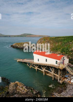 La vecchia RNLI St Davids Lifeboat Station, St Justinian, St Davids, Haverfordwest Wales Regno Unito Foto Stock