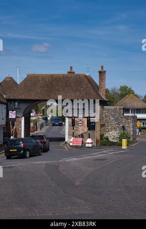 La casa Barbican Gate a Sandwich, kent, all'inizio della primavera Foto Stock