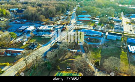 Vista aerea vicino all'area residenziale urbana della città Foto Stock