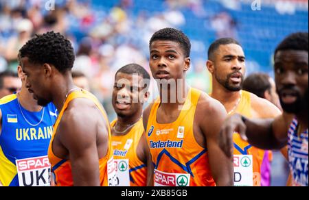 ROMA - Ramsey Angela, Isaya Klein Ikkink, Terrence Agard e Isayah Boers in azione nella staffetta maschile 4x400 m nella quinta giornata dei Campionati europei di atletica leggera. ANP IRIS VAN DEN BROEK Foto Stock