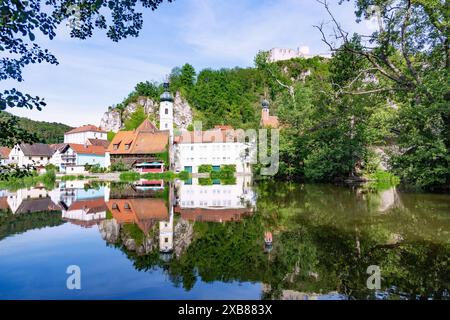 Geografia / viaggi, Germania, Baviera, Kallmuenz, chiesa parrocchiale, castle Ruin Kallmuenz, ULTERIORI DIRITTI-CLEARANCE-INFO-NON-DISPONIBILI Foto Stock