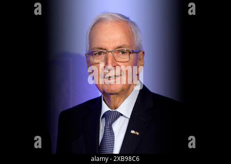 Der ehemalige Bundesumweltminister Klaus Töpfer CDU ist AM 8. Juni 2024 im alter von 85 Jahren gestorben. Hier zu sehen bei der Verleihung des Staatspreises des Landes NRW an ihn im WCCB Bonn. Archivfoto, Fotomontage Bonn, 16.09.2019 NRW Deutschland *** l'ex ministro federale dell'ambiente Klaus Töpfer CDU è morto l'8 giugno 2024 all'età di 85 anni mostrato qui alla presentazione del Premio di Stato NRW a lui presso l'archivio WCCB Bonn foto, photomontage Bonn, 16 09 2019 NRW Germania Copyright: xChristophxHardtx Foto Stock