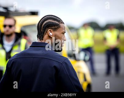 Rotterdam, Paesi Bassi. 11 giugno 2024. ROTTERDAM - Georginio Wijnaldum della nazionale olandese prima della partenza per la Germania. La selezione va a Wolfsburg per il campo di allenamento in vista del Campionato europeo di calcio. ANP SEM VAN DER WAL credito: ANP/Alamy Live News Foto Stock