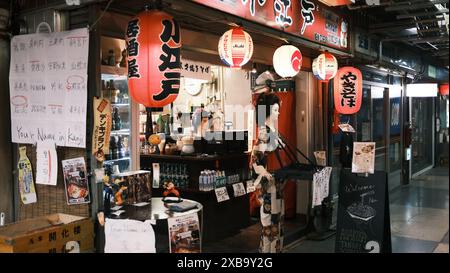 Tokyo - 2024 maggio 20: Centro commerciale sotterraneo Asakusa. È stato costruito nel 1955, Asakusa Underground Mall è diventato il terzo edificio di questo tipo Foto Stock