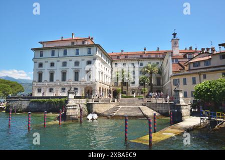 Palazzo Borromeo sull'Isola bella, una delle isole Borromee sul Lago maggiore. Foto Stock
