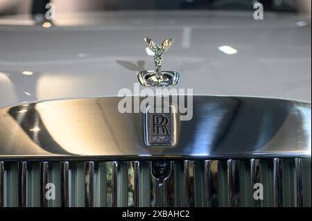 Toronto, ON, Canada – 20 aprile 2024: Visualizza il logo della Rolls Royce Foto Stock