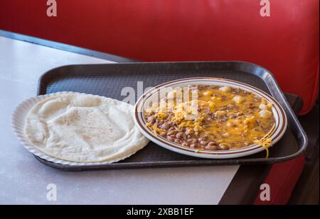 Albuquerque, New Mexico USA - 18 marzo 2017: Il leggendario Huevos Rancheros servito al Frontier Restaurant. Foto Stock