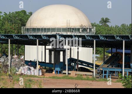 GHANA, regione di Ashanti, Kumasi, Gyankobaa W2E impianto di biogas W2E W2E W2E W2E W2E W2E W2E Biogasanlage mit Kompostwerk, Plastik recycling Foto Stock