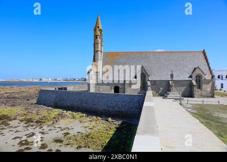 Kapelle am Meer Chapelle Notre-Dame-de-la-Joie, Penmarch, Departement Finistere Penn ar Bed, Region Bretagne Breizh, Frankreich *** Cappella sul mare Chapelle Notre Dame de la Joie, Penmarch, Departement Finistere Penn ar Bed, Region Bretagne Breizh, Francia Foto Stock