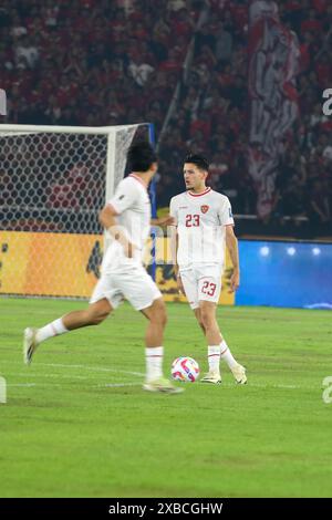 Giacarta, Indonesia, 11 giugno 2024 JUSTIN HUBNER dribbling durante le qualificazioni per la Coppa del mondo FIFA 2026 (AFC) e le qualificazioni per la Coppa d'Asia 2027 AFC allo Stadion Utama Gelora Bung Karno l'11 giugno 2024, a Giacarta Indonesia, Credit Shaquille Fabri/Alamy Live News Foto Stock