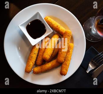 Dita fritte di mozzarella Foto Stock