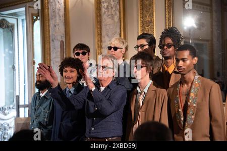 PAUL SMITH PRESENTA LA COLLEZIONE SS2025 AL VILAL FAVARD DI FIRENZE PER PITTI UOMO #106 COPYRIGHT : ANDREA PAOLETTI PHOTO Foto Stock