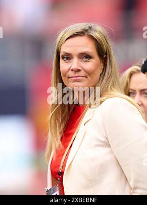 Julia Scharf, Moderatorin, Sportmoderatorin, Das Erste, ARD, nella partita amichevole GERMANIA - UCRAINA 0-0 DEUTSCHLAND - UCRAINA in preparazione ai Campionati europei 2024 il 3 giugno 2024 a Nürnberg, Germania. Fotografo: Peter Schatz Foto Stock
