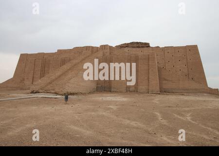 Lo Ziggurat di Ur, il tempio di Dub Lal Makh nella città di Nasiriyah, Iraq Foto Stock