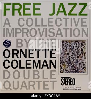 Copertina in vinile vintage. Free Jazz - Un'improvvisazione collettiva del doppio Quartetto Ornette Coleman 1960 Foto Stock