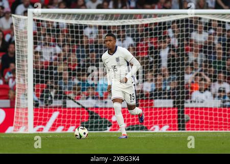 Ezri Konsa of England- England vs Iceland, International Friendly, Wembley Stadium, Londra, Regno Unito - 7 giugno 2024 solo per uso editoriale Foto Stock