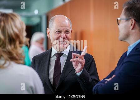 Berlino, Germania. 12 giugno 2024. Il Cancelliere federale Olaf Scholz (SPD) partecipa alla riunione del Gabinetto federale. Crediti: Kay Nietfeld/dpa/Alamy Live News Foto Stock