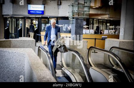 L'Aia, Paesi Bassi. 12 giugno 2024. L'AIA - il formateur Richard van Zwol lascia dopo i colloqui nell'area di formazione della camera dei rappresentanti. ANP ROBIN UTRECHT netherlands Out - belgio Out crediti: ANP/Alamy Live News Foto Stock