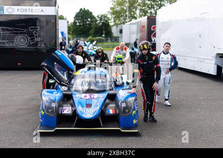 84 LEMOINE Julien (fra), TROJANI Paul (fra), ANS Motorsport, Ligier JS P320 - Nissan, LMP3, #84, durante la Road to le Mans 2024, 3° round della Michelin le Mans Cup 2024, sul circuito des 24 Heures du Mans, dal 12 al 15 giugno 2024 a le Mans, Francia Foto Stock