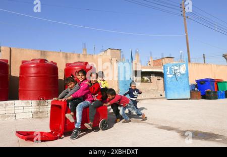 Una scuola ad al-Hasaka, nel nord-est della Siria, che viene utilizzata come campo per gli sfollati interni (IDP), 2019 Foto Stock