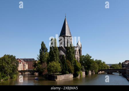 Il Tempio Neuf (nuovo Tempio) è una chiesa protestante a Metz situata in Place de la Comédie al centro del Jardin d'Amour a sud Foto Stock