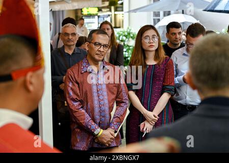 Non esclusiva: LEOPOLI, UCRAINA - 11 GIUGNO 2024 - Ambasciatore straordinario e plenipotenziario della Repubblica di Indonesia in Ucraina Arief Muhammad Bas Foto Stock