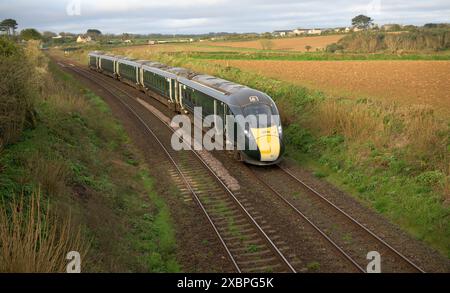 Intercity Express da Penzance a Plymouth passando per Gwinear in Cornovaglia Foto Stock