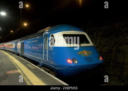 Il Pullman Berwick-upon Tweed della Riviera della Cornovaglia a Penzance visto qui a Penzance (LOCO: Midland Pullman HST) Foto Stock