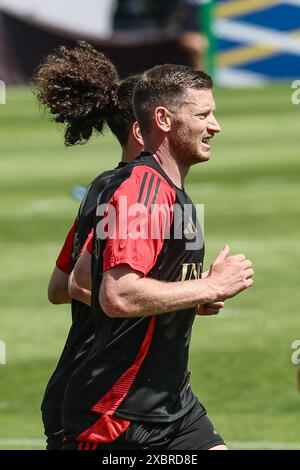 Freiberg, Germania. 13 giugno 2024. Il belga Jan Vertonghen raffigurato durante una sessione di allenamento della nazionale belga di calcio Red Devils, giovedì 13 giugno 2024 nel loro campo base a Freiberg am Neckar, in Germania, in preparazione dei Campionati europei di calcio UEFA Euro 2024. I Red Devils giocano nel gruppo F ai Campionati europei di Europa 2024 in Germania. BELGA PHOTO BRUNO FAHY credito: Belga News Agency/Alamy Live News Foto Stock