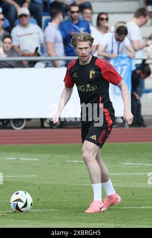 Freiberg, Germania. 13 giugno 2024. Kevin De Bruyne, in Belgio, raffigurato durante una sessione di allenamento della nazionale belga di calcio Red Devils, giovedì 13 giugno 2024 nel loro campo base a Freiberg am Neckar, in Germania, in preparazione dei Campionati europei di calcio UEFA Euro 2024. I Red Devils giocano nel gruppo F ai Campionati europei di Europa 2024 in Germania. BELGA PHOTO BRUNO FAHY credito: Belga News Agency/Alamy Live News Foto Stock
