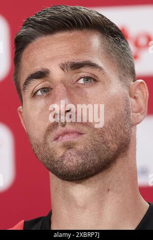 Freiberg, Germania. 13 giugno 2024. Il portiere belga Koen Casteels, nella foto, durante una conferenza stampa della nazionale belga di calcio Red Devils, giovedì 13 giugno 2024, nel campo base di Freiberg am Neckar, Germania, in preparazione dei Campionati europei di calcio UEFA Euro 2024. I Red Devils giocano nel gruppo F ai Campionati europei di Europa 2024 in Germania. BELGA PHOTO BRUNO FAHY credito: Belga News Agency/Alamy Live News Foto Stock
