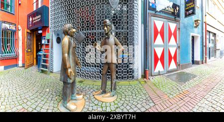 Monumento a Tuennes e Schael, due personaggi leggendari del teatro dei burattini Haenneschen di Colonia, Renania settentrionale-Vestfalia, Germania Foto Stock