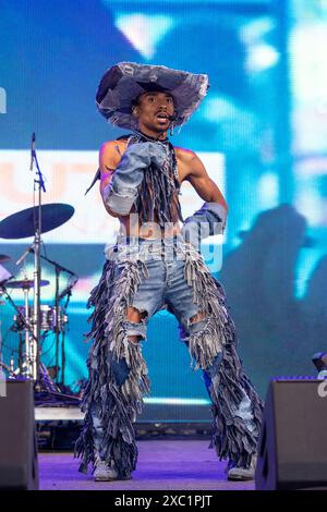 Manchester, Stati Uniti. 13 giugno 2024. Durand Bernarr durante il Bonnaroo Music and Arts Festival il 13 giugno 2024, a Manchester, Tennessee (foto di Daniel DeSlover/Sipa USA) crediti: SIPA USA/Alamy Live News Foto Stock