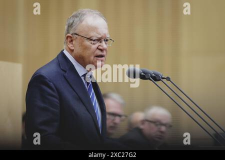 Stephan Weil, SPD, Ministerpraesident von Niedersachsen, aufgenommen im Rahmen einer Sitzung des Bundesrates a Berlino, 14.06.2024. Berlin Deutschland *** Stephan Weil, SPD, Premier di Stato della bassa Sassonia, preso durante una riunione del Bundesrat a Berlino, 14 06 2024 Berlino Germania Copyright: xFlorianxGaertnerxphotothek.dex Foto Stock