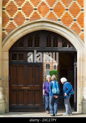 Uno dei college più grandi di Oxford è anche uno dei suoi più recenti. Keble è stato fondato nel 1870, ed entrambi i suoi esterni ed interni sono rifiniti in un c Foto Stock