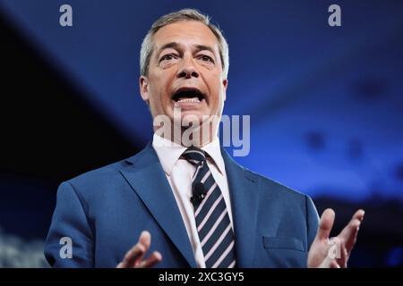 National Harbor, Maryland, USA - 24 febbraio 2017: Nigel Farage parla ad un evento pubblico Foto Stock