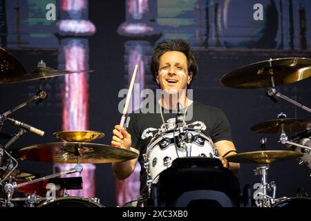 Trondheim, Norvegia. 6 giugno 2024. Il batterista Glen Sobel si esibisce dal vivo con la cantante americana Alice Cooper durante il festival musicale norvegese Trondheim Rocks 2024 a Trondheim Foto Stock