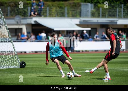 Belgio, 13.06.2024, Maxim Peter de Cuyper (Belgien, #25) AM Ball, GER, Belgio (BEL), Public Training Session, Fussball Europameisterschaft, UEFA EURO 2024, 13.06.2024 foto: Eibner-Pressefoto/Michael Memmler Foto Stock